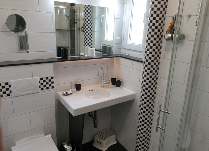 Strandstraße 51a  FeWo Käptns Suite
