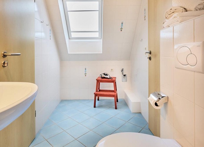 Villa Sonnenschein am Meer, Ferienwohnung 4 mit 2 Balkonen und Meerblick