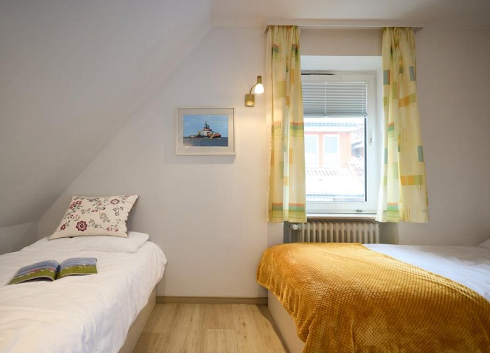 Villa Sonnenschein am Meer, Ferienwohnung 4 mit 2 Balkonen und Meerblick